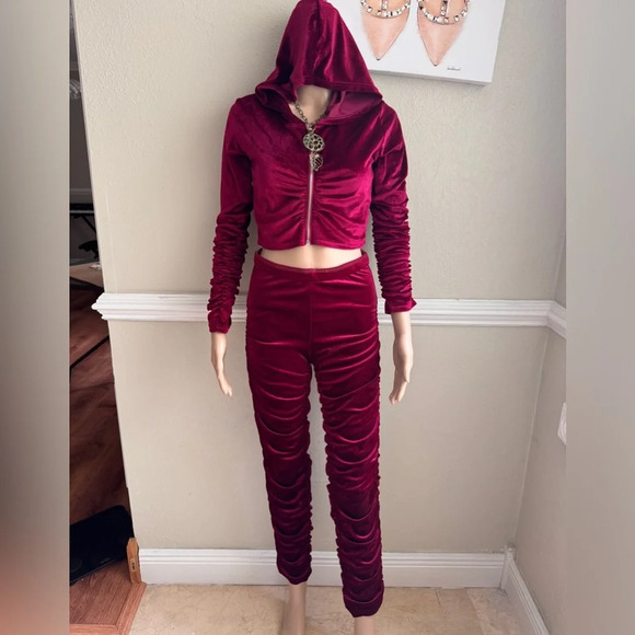 Velour Tracksuit Burgundy Color - Picture 1 of 10